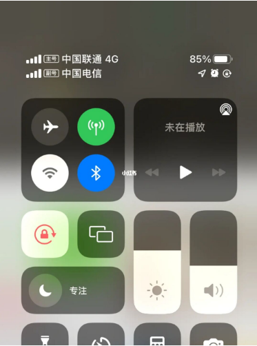 奇台苹果手机维修分享iPhone双卡信号解决办法 