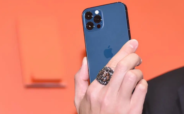 奇台苹果手机维修分享iPhone12系列重启方法教程 